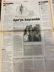 MİLLİYET GAZETESİ DOĞUM GÜNÜ HEDİYESİ - 27 MART 1999 - TAM TAKIM 34 SAYFADIR -Fügen Gülertekin-Güneri Cıvaoğlu-Mustafa Denizli-Bilal Meşe-Attila Gökçe-Ömer Üründül-Yaşar Saygı-Mesut Yavuz-Kemal Sunal-Metin Akpınar-Rafet El Roman-Meltem Cumbul-Sezen Aksu-John Carpenter-James Woods-Sandra Bullock-Nicole Kidman-Coşkun Özek-Nesrin Şener-Güngör Uras-Eylem Türk-Faruk Keskin-Fikret Bila-Doğan Heper-Turhan Selçuk-Tarık Aslan-Abdullah Öcalan-Hakan Tokgöz Yeni hedef Sırp askeri-Kalbim Kosova’da-Dört mevsim tatil-ABD cezaevinde bir Türk-Tek yol galibiyet-Ümitler bir harika-Sinaçetin Propaganda-Vampirler-Bir böceğin yaşamı-Aşkın büyüsü-Krizde olana vergi yok-Tatil tercihi yurt dışı-Apo’ya bayramlık-MGK’dan teslim ol çağrısı-Yargıda şehit kimdir tartışması-Derya Sazak-Arife Avcu-Tansu Çiller-Recai Kutan-Hikmet Sami Türk-Taha Akyol-Haslet Soyöz-Osman Yağmurdereli-Mesut Yılmaz-Eyüp Aşık-Berna Yılmaz-Nazım Alpman-Aziz Borutçina Erdoğan’dan son gösteri-Genelkurmay irtica hâlâ ayakta-Çiller gazetecileri