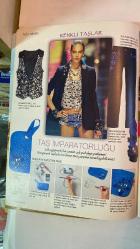 BURDA ELBİSE PATRONLU DERGİ - 2009 AĞUSTOS AYI - MEHMET Y. YILMAZ - BERNA ÖZBEN AKIN - Ö. ALEV TEZCANLI - HANNELORE AZRAK - GÜLDEREN PAMİR - SELMA ÖVET BERBER - ERDAL İPEKEŞEN - YEŞİM DENİZEL - MURAT KÖKSAL - ORHAN TAŞKIN - DİDEM KURUCU - SERVET KAVASOĞLU - CEM M. BAŞAR - HATİCE ERDİNÇ - BELKIS GÜDÜL - NEYRAN ÇINAR - TUĞBA ALTINBAŞ - PINAR CAN - NUSRET KIRIMLIOĞLU - ÇARPICI ŞIKLIK - MÜKEMMEL KALIPLAR - SONBAHAR TRENDLERİ - GENÇ KIZ STİLİ - PATCHWORK PİKNİK ÖRTÜSÜ - TEMEL NAKIŞ ÖRNEKLERİ - 1 PATRONLA 4 BLUZ - VOLAN BASKISI NASIL YAPILIR - KATLI KESİM - SAÇAKLARIN MARİFETİ - SAÇAKLI BORDÜR YAPIMI - RENKLİ TAŞLAR - KÜLT BİR PARÇA - TAŞ İMPARATORLUĞU - YAKA - GÖZ MASKESİ - BİLEKLİK - DÜĞME - TORBA - PARMAK ARASI SANDALET - ANAHTARLIK - DÜZ ÇİZGİ MANTO - MODERN ELBİSE - YENİ GERÇEKÇİLİK BLUZ ETEK - ROMANTİZM RÜZGARLARI  - 66 SAYFA