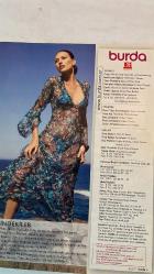BURDA ELBİSE PATRONLU DERGİ - MAYIS 2011 - BERNA ÖZBEN AKIN - Ö. ALEV TEZCANLI - HANNELORE AZRAK - GÜLDEREN PAMİR - SELMA ÖVET BERBER - ERDAL İPEKEŞEN - YEŞİM DENİZEL - MURAT KÖKSAL - ORHAN TAŞKIN - DİDEM KURUCU - SERVET KAVASOĞLU - CEM M. BAŞAR - NIL ERTAN - TUĞBA ALTINBAŞ - YONCA GÖNEN - NEYRAN ÇINAR - DENİZ KÜÇÜKHÜSEYİN - NUSRET KIRIMLIOĞLU - NESLİHAN SADIKOĞLU - : ÖZEL BÖLÜM YAZLIK ELBİSE - BÜYÜK BEDENDE DENİZ RENGİ MODELLER - HER YERDE MEYVE MOTİFLERİ - PÜSKÜLLER VE PULLARLA FARK YARATIN - ÇOCUKLARA KAPÜŞONLU SÜVETER ELBİSE TİŞÖRTLER - BÜSTİYER DİKİŞİNİN PÜF NOKTALARI - TATİL ZAMANI - HOBİ EKSTRA PÜSKÜL DÜNYASI - DİKİŞ SÖZLÜĞÜ - PATRON KULLANIMI VE BİÇKİ PLANI -   92 SAYFA