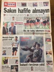 MİLLİYET GAZETESİ DOĞUM GÜNÜ HEDİYESİ - 8 EKİM 1998 - TAM TAKIM 34 SAYFADIR -Hüsnü Mübarek-Süleyman Demirel-Bülent Ecevit-Aydın Doğan-Güneri Cıvaoğlu-Joachim Löw-Mustafa Doğan-Christoph Daum-Okan Buruk-John Benjamin Toshack-Kartal Yiğit-Yalçın Türk-Gürcan Bilgiç-Zeki Domag-Doğan Koloğlu-Dario Porsemay-Ömür Avcı-Vedat Yavuzer-Meral Tamer-Melih Aşık-Ercan Akyol-Yalçın Doğan-Tolga Şardan-Hikmet Bilge-İşte Şam’ın suç dosyası-Suriye’ye süre-Sakin hafife almayın-Ribbeck taktik değiştirdi-Biz bir kolej takımıyız-Toshack’ı tercüman yaktı-Löw’ün Sakarya öfkesi-Televole’nin gurur gecesi-TÜSİAD’ın 10 yıllık Trafik Raporu-Savaş rüzgarı turist kaçırır-Suriye’nin suç dosyası-İşte Abdullah Öcalan’ın adresleri