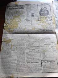 Cumhuriyet Gazetesi - 17 Mayıs 1946 - dünyayı saran istikrarsızlık içinde vazifemiz yazan  Abidin Daver Başmakale - Dörtler Konferansı dün öğleden sonra dağıldı - eski İngiliz bakanı Eden'in demeci dünya muvazenesini kaybetmiş haldedir - bolu'daki muhakemenin son celselerinde şahitler dinlenirken fotoğraf - Bolu muhakemesi 5 haziran'a kaldı - Mareşal Antonescu halk mahkemesinde vasiyetnamesini okudu - talebeler arasında model uçak yarışı - milli korunma kanunu kaldırılabilir mi yazan Profesör Ziyaeddin Fahri Fındıkoğlu - Sonsuz panayır yazan Halide Edip Adıvar Yazı Dizisi - Milli Şef İsmet İnönü Belgrad büyükelçimiz Tevfik Kamil Koperleri kabul buyurdular - Yunanistan faşistliğe doğru kayıyormuş - Yunan caz yıldızları Vlahopulu ve Yanis Spartakos Taksim belediye gazinosunda - M. Çakır Yenikapı Gazinosu Yarın akşamdan itibaren Yaz mevsimine başlayacaktır - Suzan Yakar Safiye Tokay Hacer Buluş Salahattin Pınar Necati Tokyay Besim Hoşses Gecesi İçin Şen Bahçe aile gazinosunda