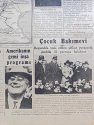 Cumhuriyet Gazetesi - 7 İkincikanun (Ocak) 1943 - müttefikler arası fikir anlaşmazlığı mı Cumhuriyet Başmakale - Rus Alman harbi'nde bir Alman İleri mevziii ateş esnasında fotoğraf - Varlık vergisi borcunu vermeyen vergi mükellefleri - şark cephesinde bütün cephe boyunca çok şiddetli muharebeler oluyor - bir Alman gazetesi Türkiye bu savaşın galipleri arasındadır - fakir halka ucuz ekmek - Dün mecliste beyanatta bulunan Ticaret Vekili Behçet Uz fotoğraf - çok mühim bir kanun layihası - Şimali Afrika'da bir Mihver motorlu kolu tayyarelerin himayesi altında ilerliyor fotoğraf - Von Papen geri mi çağırılıyor - beyazıt'ta tesis edilen çocuk bakımevinde şimdilik 22 yavruya bakılıyor Fotoğraf - Katalin Karady Cürmümeşhud ses sinemasında - askeri vaziyet yazan H. Emir Erkilet Yazı Dizisi - Balcı hanı yangını tahkikatı bitti - cambazhane perisi saray sinemasında - Clark Gable silah altında fotoğraf - Abdurrahman Naci Demirağın Kızılay'a bir teberru - Tahran'da gazetelerin çıkması yasak mı