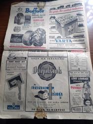 Cumhuriyet Gazetesi - 6 Ocak 1954 - radyo nasıl olsun yazan Nadir Nadi Başmakale - Kahire rezaleti bütün dünyada esefle karşılandı - büyükelçimiz ve ateşemiliterimiz Mısır devlet adamı ile görüşürken fotoğraf  - Mısır'dan Türk Büyükelçisi Fuat Hulusi tugay'ın hudut dışı edilmesi -  Bir yolcu uçağımız Lapseki civarına düştü Kaptan pilot makinist ve yolculardan iki kişi yanarak öldü - Genç demokratlar teşkilatı - Türkiye İspanya maçı bugün Madrid'de yapılıyor - Vefa 2 Emniyet 1 Fotoğrafı - Türkiye'nin iktisadi kalkınması ve Amerika - Alman başbakanı Adenauer Türkiye'ye geliyor - Batı ile Doğu arasında Ticaret - Mısır'daki acayip işler yazan Burhan Felek - Garanti Bankası - hak yerini buldu filmi Yıldız sinemasında - Aşk çağı filmi Çemberlitaş sinemasında - Eflatun bey ve Rakım Efendi yazan Ahmet Mithat Efendi Yazı Dizisi - San Remo basketbol turnuvası neticeleri - İstanbul Ankara Radyosu Programı - çöller melikesi filmi Marmara Alemdar ve Alkazar sinemalarında - Bulmaca