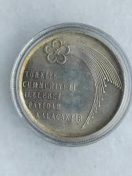 1973 YILI TÜRKİYE CUMHURİYETİ 50. YILI 50 LİRA DARPHANE HATIRA GÜMÜŞ