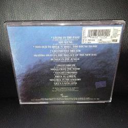 Cd Jethro tull original masters albümü. İtalya baskı çok iyi durumda koleksiyonluk