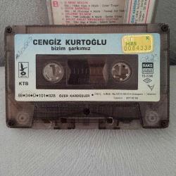 Kaset Cengiz Kurtoğlu Bizim şarkımız albümü. Orijinal 1988 Kağıt Baskı.