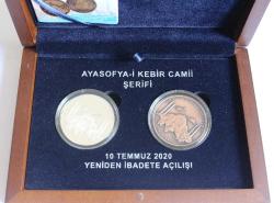 2020 AYASOFYA-İ KEBİR CAMİİ ŞERİFİ YENİDEN İBADETE AÇILIŞI 2 Lİ SETİ ORİJİNAL AHŞAP KUTUSUNDA GÜMÜŞ - BRONZ SERTİFİKALI