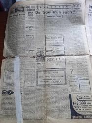 Cumhuriyet Gazetesi - 5 Ekim 1958 - Dikkat Edilecek Nokta Yazan Nadir Nadi Başmakale - Başbakan Adnan Menderes Diyanet İşleri Reisi Eyüp Sabri Hayırlıoğlu fotoğraf - Diyanet İşleri Reisi Eyüp Sabri Hayırlıoğlu'nun İstifası Bekleniyor -   Adnan Menderes İETT'nin Zamlarını Fazla Buldu - Dumlupınar Denizaltısı'na Dalış - Devlet Tiyatroları İçin Verilen Yeni Kararlar - İnkılapların Banisi Atatürk Eyüp Sabri Hayırlıoğlu'nun Karşısına Dikiliyor - Osmanlı Donanmasının Tarihinde Karanlık Sayfalar Yazan Cemalettin Saraçoğlu Yazı Dizisi - De Gaulle'ün Sabrı Yazan Hasan Ali Yücel Köşe Yazısı - Otobüste Harem Ve Selamlık - Haftanın Şakaları Yazan Burhan Felek - Eğlenceler Köşesi - İsrail Ormanlarının Robin Hood'u Derleyen M. Kenan Kan Yazı Dizisi - 1958 1959 Yunus Nadi Armağanı Röportaj Müsabakası Gari Köyü Yazan Eldem Ergenekon - Fenerbahçe Beşiktaş 15.15 de Karşılaşıyor - Fenerbahçe Kaptanı Naci Erdem - Basın Toplantısında Orhan Şeref Apak Dedi Ki Hakemlerimiz Beklenen Başarıyı Gösteremediler