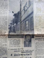 Cumhuriyet Gazetesi - 16 Mayıs 1967 - yeni strateji ve gelişmeler yazan  Ecvet Güresin Başmakale - nakit darlığı ödeme güçlüğü yaratıyor yazan Orhan Erinç - tasarruf bonosu tasarısı kabul edildi - askeri yargıç ve hekimlerin tazminatları azalıyor - tarım Bakanı Bahri Dağdaş CHP Genel sekreteri Bülent Ecevit'e cevap verdi - 19 Mayıs gösterileri Mithatpaşa stadına alındı - 8 yaşındaki Oya olcay'ın öldürülmesiyle ilgili olarak 4 üniversiteli nezarete alındı - hekimler sıra ile doğuya gönderilecek - aylak Musa karikatür - bay Süleyman'ın nüshai sani'si yazan İlhan Selçuk - Başbakan Süleyman Demirel işçilerimizi uyardı - Devlet bakanı Hüsamettin Atabeyli hoparlörle ezan okunmasının mahsuru yoktur - ormancılık davamızın iç yüzü yazan Profesör Doktor Selahattin İnal - Galatasaray'ın antrenörü ve sekreteri Gündüz Kılıç istifa etti fotoğraf - Hüseyin Alp en sempatik basketbolcu fotoğraf - Can Bartu Haziran ayı sonunda gelecek - uluslararası olimpiyat komitesi başkanı Avery Brundage İstanbulda