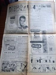 Cumhuriyet Gazetesi - 4 Haziran 1960 - ilk hedef seçim olmalıdır yazan Nadir Nadi Başmakale - Seçim Sistemi Nispi Usule Çevriliyor - Cemal Gürsel'in Amerikan Basınına Beyanatı - Şehit Cesetleri Kıyılıp Hayvan Yemi Mi Yapıldı - Et Ve Balık Kurumunda Hayvan Yemi Nasıl Yapılır fotoğraf - İsmet İnönü İle Osman Bölükbaşı Görüştüler - İstanbul Teknik Üniversite Rektörü Profesör Doktor Fikret Narter'in Basın Toplantısı - Adnan Menderes'in Kasalarında Arama - Yassıada'ya Götürülen Sabıklar Karaborsadan İlaç Temini İstiyorlar - Yıldızlar Mahallesinde Komiserdim Beverly Hills Yazan Clinton Anderson Yazı Dizisi - Dümensiz Gemi Yazan Rikkat Köknar Yazı Dizisi - Nikita Hrutçev Rusya'nın Yeni Silahsızlanma Planını Açıkladı - Resimli Roman Başkasının Günahı Çizen Yves Sayol - Adını Kaybeden Adam Çeviren Hatice Vildan - Balkan Güreşlerinden Milli Takımımız Çekildi - Ankara'da Polis Kurşunu İle Delik Deşik Olan Fakülte Duvarları - Demokrat Parti'nin Üniversiteye Siyaset Sokan Adamı Samet Güldoğan