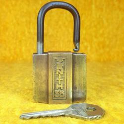 VINTAGE ZENITH 38 PİRİNÇ ASMA KİLİT