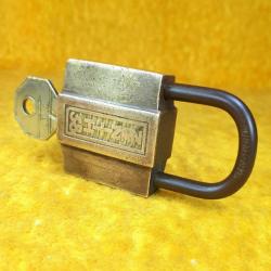 VINTAGE ZENITH 38 PİRİNÇ ASMA KİLİT