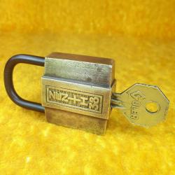 VINTAGE ZENITH 38 PİRİNÇ ASMA KİLİT