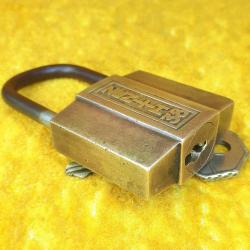 VINTAGE ZENITH 38 PİRİNÇ ASMA KİLİT