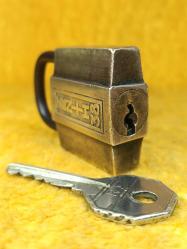VINTAGE ZENITH 38 PİRİNÇ ASMA KİLİT