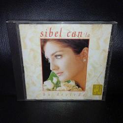 Cd Sibel Can, Sibel Can'la Bu Devirde, Orijinal Raks Dönem Baskı albüm. Dinlemeyi etkilemeyen çizikler var. Sorunsuz çalışıyor.
