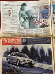 MİLLİYET GAZETESİ DOĞUM GÜNÜ HEDİYESİ - 15 EYLÜL 1998  - TAM TAKIM 34 SAYFADIR -Sami Kohen-Güneri Cıvaoğlu-Gürcan Bilgiç-Ömer Üründül-Halil Özer-Attila Gökçe-Kartal Yiğit-Tankut Antıkacıoğlu-Ragıp Tekin-Hakan Şükür-Süleyman Seba-Rüştü Reçber-Löw-Fatih Terim-Hakan Ünsal-Yavuz Donat-Murat Kiray-Birsen Altuntaş-Jennifer Lopez-Helen Hunt-Billy Crystal-Sezen Aksu-Kıvanç Tatlıtuğ Türban korsanı-Ecel teri döktürdü-Tahrikten teröre-Hindistan’la 3 anlaşma-Aç kapıyı Fener-Löw sabır istiyor-Tarih yazacağız-Devler arasına gireceğiz-Hakan 9 takıma bedel-Goller ve güller-Beşiktaş’ın kalesi düştü-Futbola elektronik göz-Bu gurur Türkiye’nin-Hunt’a ikinci Oscar TV’den-Kıskanılan son bomba-Sezen Alevi filminde-Sporola-karikatürcü İslam Çupi