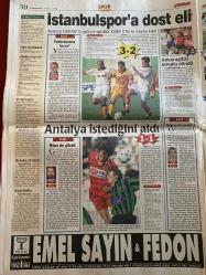MİLLİYET GAZETESİ DOĞUM GÜNÜ HEDİYESİ - 13 MAYIS 2000  - TAM TAKIM 34 SAYFADIR -Doğan Heper-Hasan Cemal-Hikmet Bila-Çetin Özek-Köksal Bayraktar-Temel Karasay-Yaşar Saygı-Sina Koloğlu-Atila Gökçe-Halil Özer-Ahmet Çakar-Murat Ağca-Bilal Meşe-Nihat Geven-Nurdan Akıner-Bülent Uluer-Hasan Pulur-Hilmi Yavuz-Attila İlhan-Hilmi Yavuz-Zeki Alasya-Metin Akpınar-Madeline Albright-Cenk Başlamış-Zeynep Oral Savcının gafleti-Köprüleri attılar-Allahaismarladık-Annenize ne aldınız-Şölenden kabusa-Büyüyü Altay bozdu-İstanbulspor’a dost eli-Antalya istediğini aldı-Yıldız Kenter Aydınlardan korkarım-Beklan Algan ilk kez soyunmuyor-Fenerbahçe ve kaptanı-Attila İlhan suç işliyor-FBI’dan casus gazeteci alarmı-Albright Cadı avına gerek yok-Putin demokrasisine ilk darbe-Ödül barış için çalışan tüm annelerin-Söz Savcının-karikatürcü Hasan Kaçan