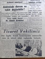 Cumhuriyet Gazetesi - 18 Ağustos 1942 - Tıpkıbasım - hükümetimiz dışarıda nasıl karşılandı yazan Yunus Nadi Başmakale - Recep Peker dahiliye vekili oldu fotoğraf - merhum Doktor Fikri Tüzerin cenazesi dün merasimle kaldırıldı - milli şefimiz İsmet İnönü refakatlerinde bütün devlet erkanı olduğu halde törende hazır bulundular - Moskova Konferansı - Churchill'in de iştirak ettiği büyük toplantı - Moskova'da toplanan müttefikler konferansı'na iştirak eden İngiliz Rus devlet ve Ordu erkanı fotoğraf - alman istihkam kıtaları don üzerinde köprü kuruyorlar Fotoğraf - Alman harp tebliği düşman don dirseğinde mağlup edildi - milli şefin oğlu Ömer İnönü uçuş talimlerine başladı fotoğraf - hindistanı verilecek İstiklal - batırılan müttefik gemileri - Almanlar 105.772 tonluk 19 Japonlar 90 Bin tonluk 10 gemi batırdılar - Sovyet harp tebliği Rus kıtaları Maykop'u tahliye ettiler - Askeri Vaziyet Yazan Emekli General H. Emir Erkilet Yazı Dizisi -  Ülker fırtınası yazan Safiye Erol yazı dizisi