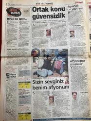 MİLLİYET GAZETESİ DOĞUM GÜNÜ HEDİYESİ - 10 EYLÜL 2003 - TAM TAKIM 30 SAYFADIR -Gülben Ergen-İlyas Atak-Hasan Cemal-Thomas Weston-Güneri Cıvaoğlu-Mehmet Y. Yılmaz-Taha Akyol-Hülya Eroğlu-Özlem Savaş-Yaşar Çakmak-Ali Eyüboğlu-Erdal Kılıç-Yaman Törüner-Levent Köprülü-Bülent Aydın-Hakan Ünsal-Senol Güneş-Hakan Şükür-Okan Yılmaz-Alpay Özalan-Fatih Terim-Sümer Aybaba-Ali Güneş-Cemal Aydın-Bülent Aydın-Nahum-Levent Köprülü-Yıldırım Aktuna-Murat Günak-Rauf Tamer-Vedat Bayrak-Gülsevil Karahan-Ece Ulusoy-Ve kuruş geri dönüyor-Türbanı sokacak-Prova hatası-Artılarımız fazla-Kulüplerden tehdit-Fener’e talih kuşu-Sümer dönmemeli-Şikayetimiz yok-Türkiye istikrara kavuştu, yeni üretimler için kapı açıldı-İşte o kasetteki sakallı tavernacı-Uzan’ın asistanından çıktı-Atak’ın eski sevgilileri panikte-ABD’den tuhaf Kıbrıs çıkışı