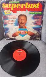 JAMES LAST SÜPER LAST 78'LİK PLAK KONDİSYON 9/10. KARTONETİ BİRAZ DEFORME.  KOLEKSİYONLUK NADİR