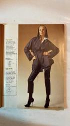 BURDA ELBİSE PATRONLU DERGİ - 2009/01 OCAK - MODA 2009 - KIŞIN YENİ TRENDİ EKOSE - RAHAT KESİMLİ PANTOLONLAR - TİŞÖRTLER - KRUVAZE KABANLAR - ŞIK VE GÖSTERİŞLİ TAYYÖRLER - ÖZEL KURS - BERE YAPIMI - SPOR VE ŞIK PARKA - YENİ YILIN RENKLERİ YEŞİL SİYAH MÜRDÜM - HER STİLDE HER TİPE UYGUN MODELLER - ÖZEL TASARIM TAYYÖR - MODERN KADINLAR İÇİN KOMBİNLER - YENİ RENK TRENDLERİ - SPORTİF SADE ŞIK PARKALAR - GÜNLÜK GİYİM ÖNERİLERİ - YARATICI DİKİŞ FİKİRLERİ - CEKETLERDE DEKORATİF UYGULAMALAR - MODA FİKİRLERİ - BERE SÜSLEMELERİ - BAHAR TRENDLERİYLE SPOR GİYİM - BÜYÜK BEDEN FEMİNEN MODELLER - GÖSTERİ KOSTÜMLERİ - KÜÇÜK KIZLAR İÇİN KIYAFETLER - JARSE ELBİSE - VOLANLI KOL UCU - TEKNOLOJİK GABARDİN ETEK - RAFİNE PİLİLER - METAL FERMUAR - YEŞİL PARKA - KİMONO KOLLAR - BALON FORM - SİYAH PARKA - BÜZGÜLÜ YAKA - TORBA CEPLER - KLASİK SPOR GİYİM - ROZİ ULTRA - WINDSÖRF TÜRKİYE ŞAMPİYONU - ÇAĞLA KUBAT - %40 DAHA FAZLA EMİCİLİK - GÜNLÜK KORUMA - ÖZGÜRCE YAŞA –  TAM TAKIM 92 SAYFA