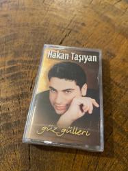 HAKAN TAŞIYAN - GÜZ GÜLLERİ - KASET (JELATİNİNDE)
