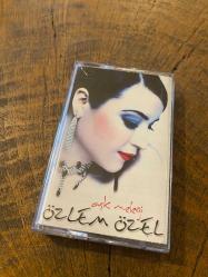 ÖZLEM ÖZEL - AŞK MELEĞİ - KASET