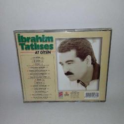 Cd İbrahim Tatlıses At gitsin. Orijinal. Raks 98 dönem baskı sarı bandrollü albüm. Çok iyi durumda koleksiyonluk