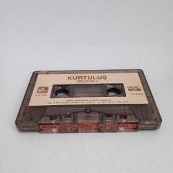 Kaset Kurtuluş sevdalı albümü. Dönem Kağıt Baskı, kartoneti yok.