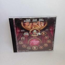 Cd neredesin Firuze orijinal film müzikleri albümü. Orijinal. Sorunsuz çalışıyor.   1 Enstrumental– Gaip Arabesk (Intro) 2 Özcan Deniz– Şarkıların Büyücüsü 3 Özcan Deniz, Cem Özer, Haluk Bilginer, Ragıp Savaş, Ruhi Sarı– Ya Evde Yoksan 4 Özlem Tekin– Kara Sevda 5 Ciguli– Sabır 6 Özcan Deniz, Ragıp Savaş– Beni Affet 7 Müslüm Gürses– Sensiz Olmaz 8 Ata Demirer– Maskeli Balo 9 Burcu Güneş– Gaip Yol 10 Ata Demirer– İtirazım Yok 11 Enstrumental– Gaip Arabesk (Rast) 12 Özcan Deniz– Ahirim Sensin 13 Ata Demirer– Çizdim 14 Bulutsuzluk Özlemi– Törki Törki 15 Ata Demirer– Tavla 16 Ragıp Savaş, Janset– Yalnızım Dostlarım 17 Işın Karaca– Aynı Cemin Bülbülüyüm 18 Erol Büyükburç– İnleyen Nağmeler 19 Enstrumental– Gaip Arabesk