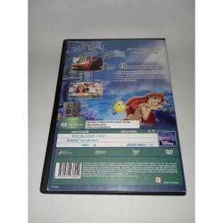 DVD Disney Prenses Küçük Deniz Kızı. Türkçe dublaj ve altyazı seçenekli. Çalışmasını etkilemeyen yoğun çizikler var. Baştan sona sorunsuz çalışıyor.
