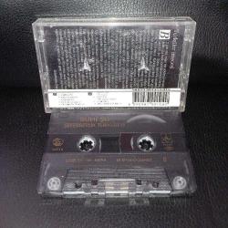 Kaset Ruhi Su, seferberlik türküleri ve kuvayi milliye destanı. Kartonet iki yerinden bantlı. Baştan sona dinlendi sorunsuz çalışıyor