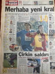 MİLLİYET GAZETESİ DOĞUM GÜNÜ HEDİYESİ - 1 MART 1999 -TAM TAKIM 34 SAYFADIR -Ahmet Tulgart-Gülay Yılmaz-Haluk Kırcaali-Güneri Cıvaoğlu-Hüseyin Kıvrıkoğlu-Ayşen Gürbüz-Vahap Yazaroglu-Metin Tokher-Sami Kohen-Hakan Şükür-Burak Yılmaz-Hagi-Hakan Şaş-Rahim Zafer-Ahmet Çakar-Doğan Koloğlu-Gürcan Ata-Bilal Meşe-Kartal Yiğit-Bilal Halifeoğlu-Damon Aycı-Erhan Güner-Afşin Yakuboğlu-Sina Koloğlu-Erman Şener-Cem Yılmaz-Haldun Taner-Haldun Dormen-Gülriz Sururi-Ayla Erdran-Ayşegül Sarıca-Nurhan Yılmaz-Derya Baykal-Şükran Moral-Müjdat Gezen-Melike Demirağ-Atilla Özdemir-Gökmen Aydın-Ed Harris-Susan Sarandon-Julia Roberts-Roberto Benigni-Nicoletta Braschi-Leonardo DiCaprio-Kate Winslet-Danny DeVito-Tom Hanks-Kenan İmirzalıoğlu-Melike Zobu-Selim Erdoğan-Tamer Karadağlı-Nihat Odabaşı-Doğan Hızlan-Göçmen suçlar-Beni Suriyeli general sakladı-Süreyya Paşa kuşatması-Apo’ya karşı miting-Merhaba yeni kral-Çirkin saldırı-Beşiktaş’ta Yaman günler-Eleştiri ve aklama-Kritik zirve-Umut yerlilerde-Hayat Güzeldir-Ti