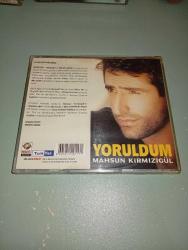 MAHSUN KIRMIZIGÜL - ÜLKEM AĞLAR -YORULDUM  (2 ALBÜM )- CD ALBÜM -İKİNCİ EL