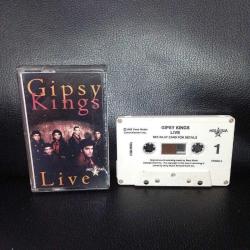 Kaset Gipsy Kings Live albümü. Orijinal 1992 Sony yurtdışı baskı. Koleksiyonluk