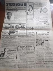 Cumhuriyet Gazetesi - 10 Temmuz 1939 - görünen köy kılavuz istemez yazan Yunus Nadi Başmakale - İngiliz Fransız işbirliği - Fransız hariciye nazırı Bone İngiliz gazetesine mühim beyanatta bulundu fotoğraf - Bulgar başvekili Köseivanof Markoviçle uzun bir mülakat yaptı - Hatay Valisi Şükrü Sökmensüer Ankara'ya gitti - Türkiye Suriye arasındaki eski Hudut taşı Ankara'ya götürülüyor - Türkiye'nin ilk Bükreş Büyükelçisi Hamdullah Suphi Tanrıöver itimatnamesini verdi - Demirspor 1 Beşiktaş 1 fotoğraf - Mogol Sovyet hududuna giden Japon kıtaatı Fotoğrafı - Mahfiruz Sultan yazan Kadircan Kaflı Yazı Dizisi - Belediye sarayı inşaatına başlamak üzere teşebbüslere girildi - Suriye Cumhurreisi Haşim Bey niçin istifa etti - Molotof İngiliz Fransız sefirleriyle görüştü - Louise Reiner Allan Marshall beklenilmeyen Hadise filminde fotoğraf - Lilian Harvey Serenade filminde fotoğraf - Taksim kışlası arsada modern tesisat vücuda getirilecek - milli kümede şampiyon kim olacak - Kasımpaşa kulübü Kongresi