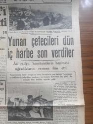 Cumhuriyet Gazetesi - 18 Ekim 1949 - denemeye bakarak yazan Nadir Nadi Başmakale - hükümet ara seçimin katî neticelerini Dün tebliğ etti - hükümet İstanbul'daki iştiraki %19,25 olarak bildirdi - seçim kurulu da son tebliğinde 34,2'ye çıkardı - Yunan çetecileri dün iç harbe son verdiler fotoğraf - Manisa Akhisar'da davul zurnalarla rey sandığı bekleyen halk partililer fotoğraf - lokomotiflerimizde ham raman petrolü yakılacak - Rusya Çin'den sonra hindistan'a el atıyor - Türk hududundaki Rus askeri harekatı - Chopin'in 100. Ölüm yıldönümü sebebiyle İstanbul ve Ankara radyolarında hususi program - Teknik üniversite açıldı açılışa katılan Rauf Orbay'a gençlik büyük tezahürat yaptı fotoğraf - Fransız komünistleri bizim iç işlerimizle uğraşmaya başladılar - korsanlar filmi Lale ve elhamra'da  - Bir Çiçek Üç Böcek filmi -  hala vurdumduymazlık yazan Burhan Felek - gazeteciler cemiyeti'nin dünkü kokteyli fotoğraf - Eyüp'te açılan dispanser fotoğraf - Turgut Reis yazan Halikarnas Balıkçısı