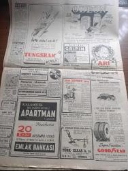 Cumhuriyet Gazetesi - 18 Ekim 1949 - denemeye bakarak yazan Nadir Nadi Başmakale - hükümet ara seçimin katî neticelerini Dün tebliğ etti - hükümet İstanbul'daki iştiraki %19,25 olarak bildirdi - seçim kurulu da son tebliğinde 34,2'ye çıkardı - Yunan çetecileri dün iç harbe son verdiler fotoğraf - Manisa Akhisar'da davul zurnalarla rey sandığı bekleyen halk partililer fotoğraf - lokomotiflerimizde ham raman petrolü yakılacak - Rusya Çin'den sonra hindistan'a el atıyor - Türk hududundaki Rus askeri harekatı - Chopin'in 100. Ölüm yıldönümü sebebiyle İstanbul ve Ankara radyolarında hususi program - Teknik üniversite açıldı açılışa katılan Rauf Orbay'a gençlik büyük tezahürat yaptı fotoğraf - Fransız komünistleri bizim iç işlerimizle uğraşmaya başladılar - korsanlar filmi Lale ve elhamra'da  - Bir Çiçek Üç Böcek filmi -  hala vurdumduymazlık yazan Burhan Felek - gazeteciler cemiyeti'nin dünkü kokteyli fotoğraf - Eyüp'te açılan dispanser fotoğraf - Turgut Reis yazan Halikarnas Balıkçısı