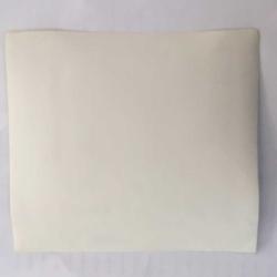 NURİ SESİGÜZEL'İN ORİJİNAL 2'Lİ FOTOĞRAF SETİ - 16 x 14 cm EBADINDA  - NURİ SESİGÜZEL BİR MEKANDA MÜŞTERİLERİN MASASINA GELİP ŞARKI OKURKEN ÇEKİLMİŞ 2 FARKLI FOTOĞRAF