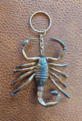 Akrep Burcu Anahtarlık. Gerçekçi Detay ve Eşsiz Görünüm. Çok Kaliteli, Esnek Sert Plastikten Üretilmiştir. 1980'lerden. Koleksiyonluk. (Çok Nadir)