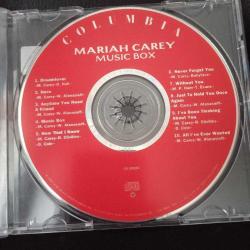 CD Mariah Carey music box albümü. 1993 Sony baskı. Kartoneti yok. Orijinal. Sorunsuz çalışıyor.