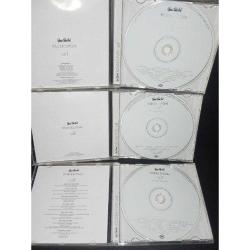 CD Yeni türkü koleksiyon albümü 3 cd. Orijinal. Sorunsuz çalışıyor.   Yeni türkünün en sevilen parçalarından oluşan 3 albüm -günebakan, dünyanın kapıları -Vira vira -her dem Yeni türkü