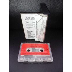 Kaset Ruhi Su dinletisi 2 Kadıköy tiyatrosu 2 albümü. Orijinal dönem Kağıt Baskı