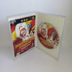 DVD Galatasaray Unutulmaz Maçlar Mehmet Ali Birand. Kitapçık mevcut, CD temiz. Kartonette fotoğrafta görülen hafif yıpranma var.