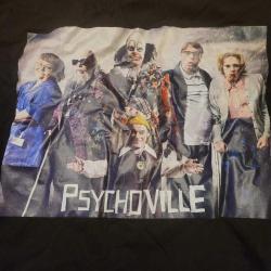 TÜRKİYEDE TEK. PSYCHOVİLLE DİZİ TİŞÖRT. L BEDEN. GİYİLMEDİ. 2