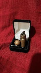 1920-1930 ( NADİR ) ANTİKA PİRİNÇ LUTENYA DAMGALI  BENZİNLİ ÇAKMAK