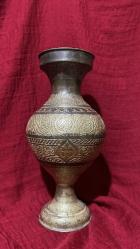 ANTİKA KOMPLE PİRİNÇ İŞLEMELİ ÇOK ŞIK VAZO