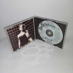 Cd Madonna the immaculate collection albümü. Orijinal. Almanya baskı. Sorunsuz çalışıyor.