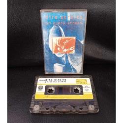 Kaset Dire Straits on every street albümü. 1991 Kağıt Baskı